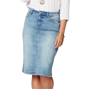 NYDJ Curves 360 5-Pocket Knee Length Skirt Blue Denim Biscayne Size 12 New
